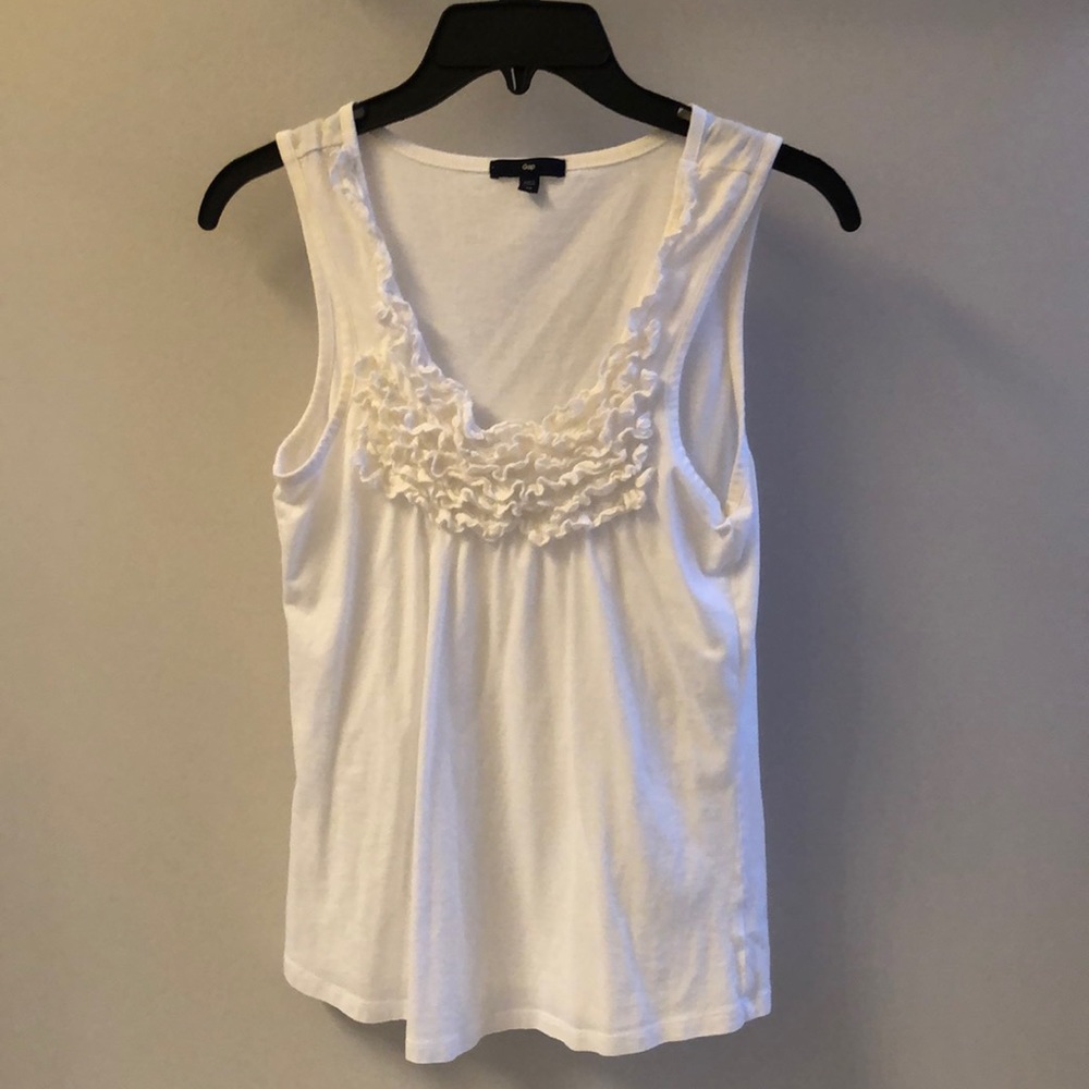 Gap White Ruffle Tank Size XS